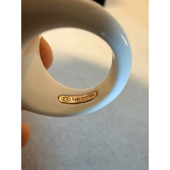 14k Ceramic EA white statement ring 7.5 - Picture 5 of 5